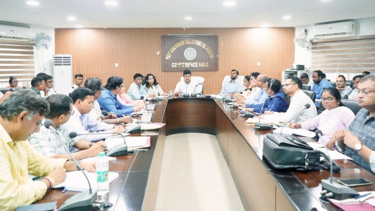 DC मनीष कुमार