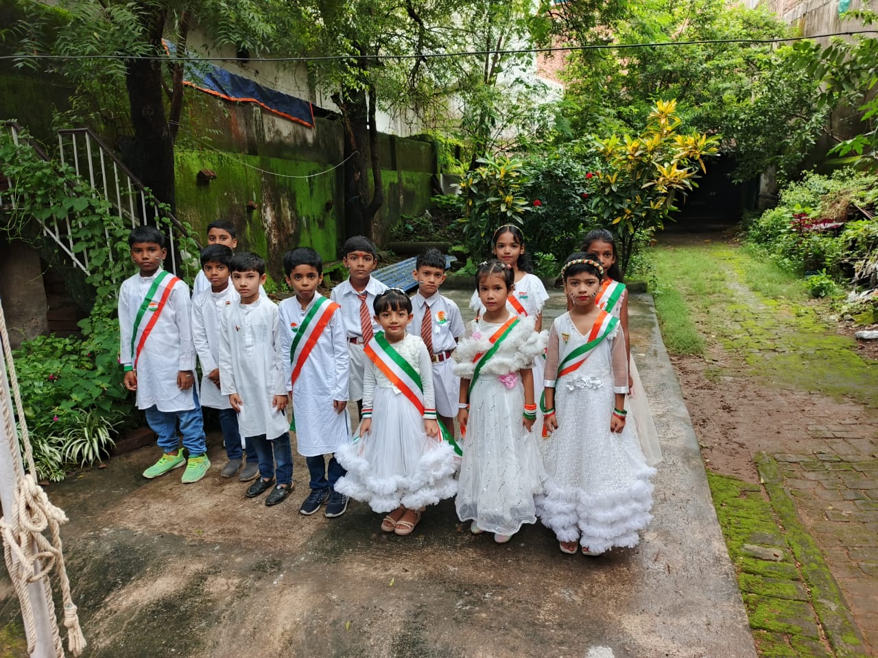 लेक व्यू एकेडमी