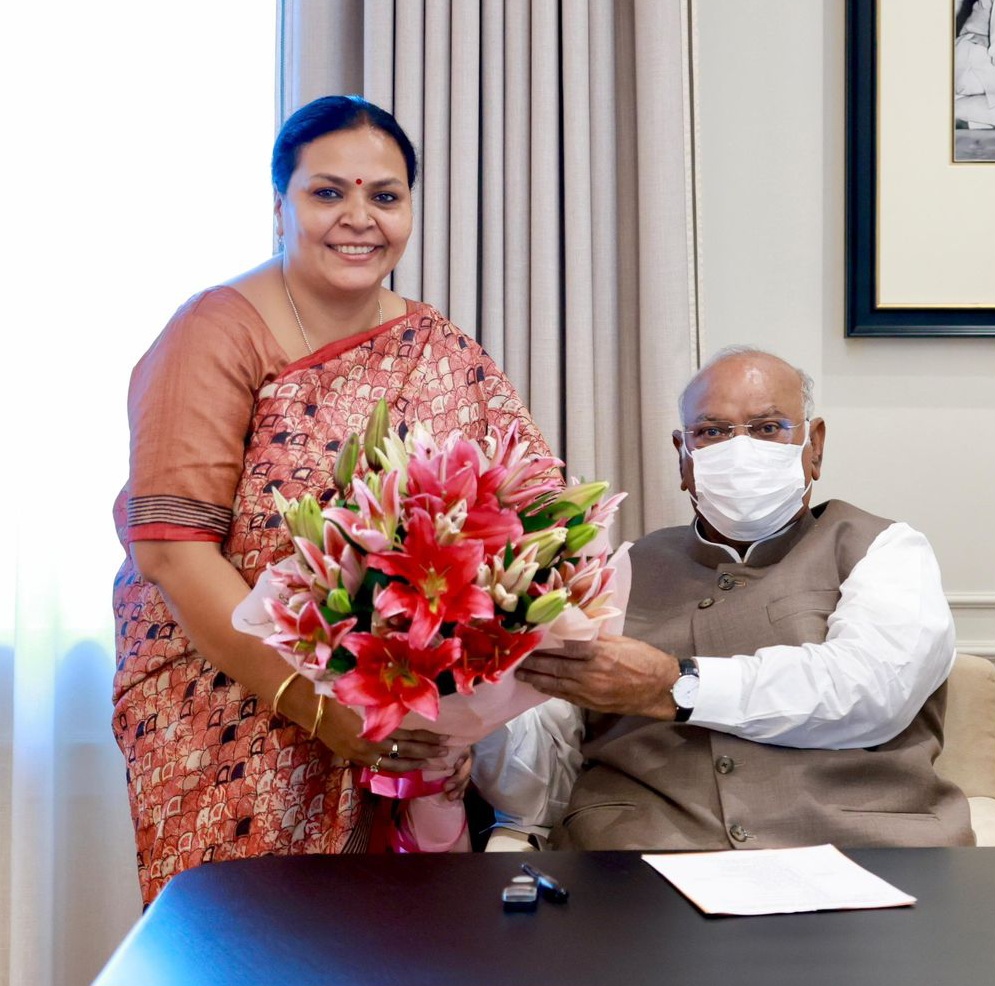 दीपिका पांडेय