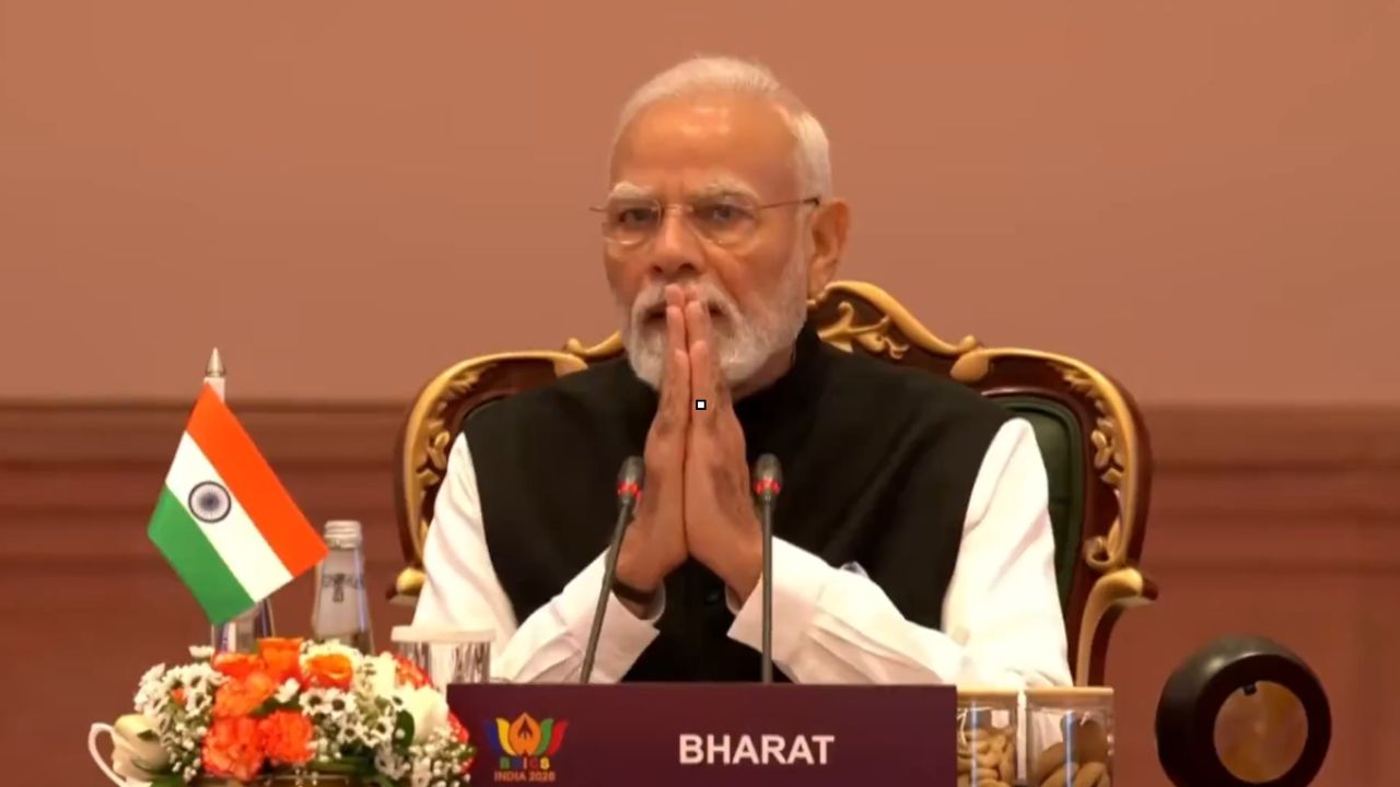 PM मोदी