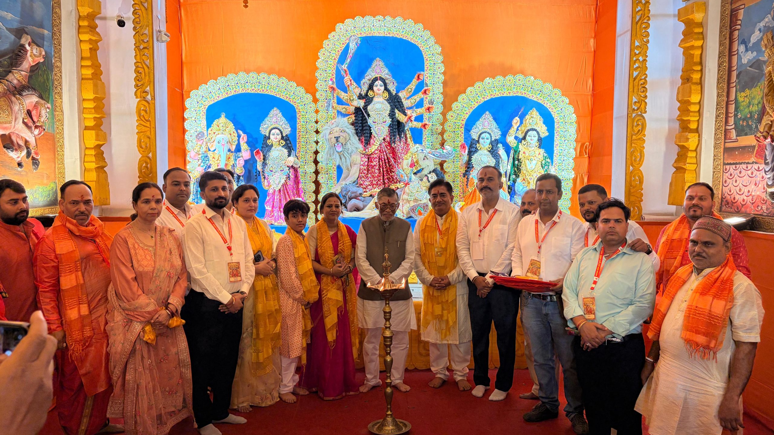 पूजा पंडाल का उद्घाटन