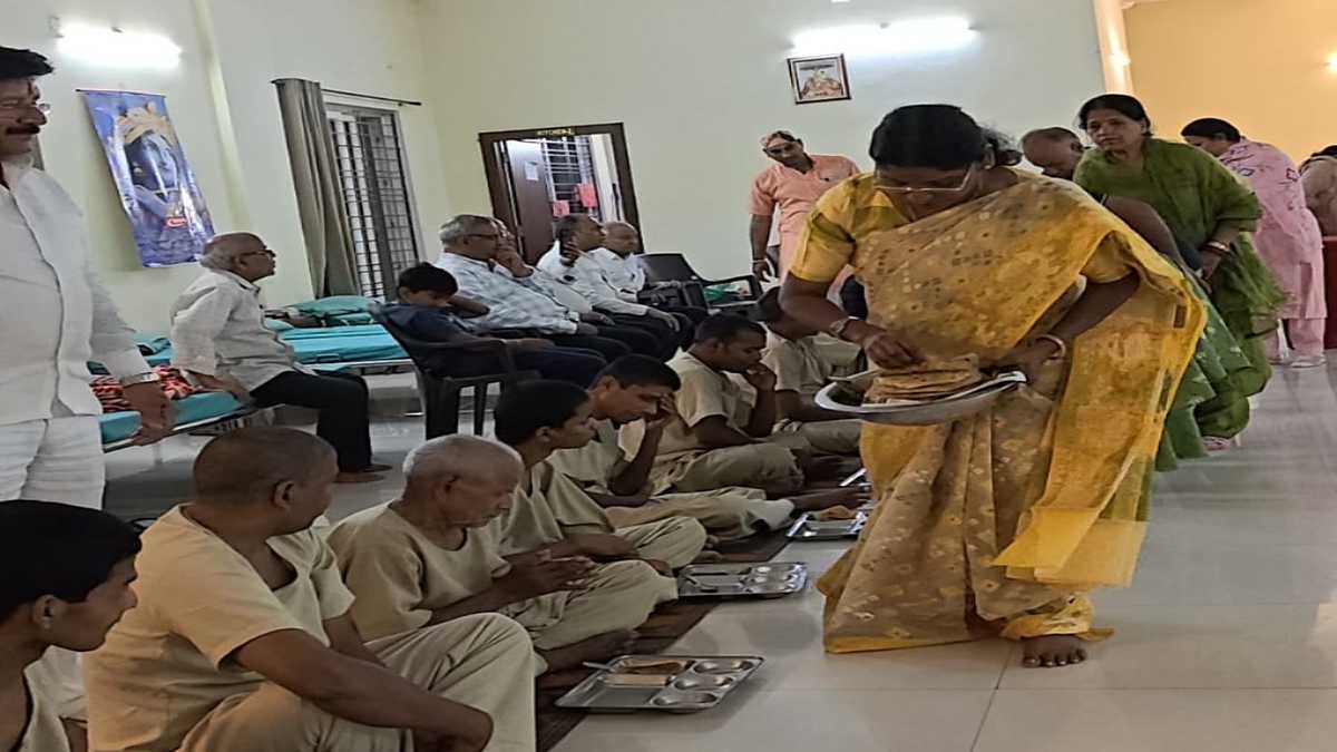 डॉ. आशा लकड़ा
