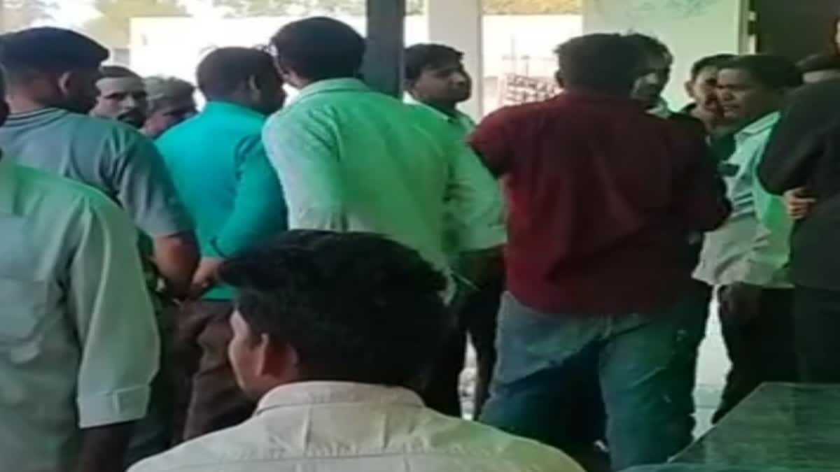लापता महिला का शव