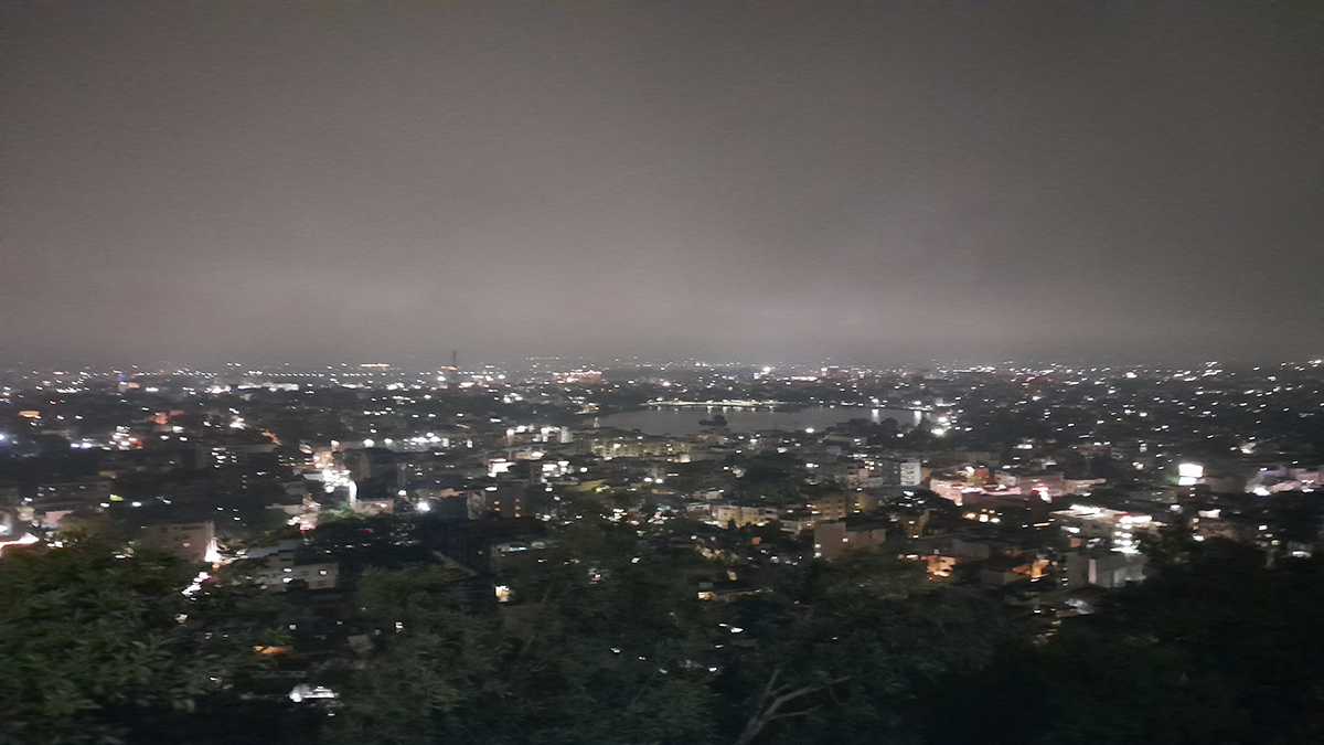 रुक-रुक कर बारिश