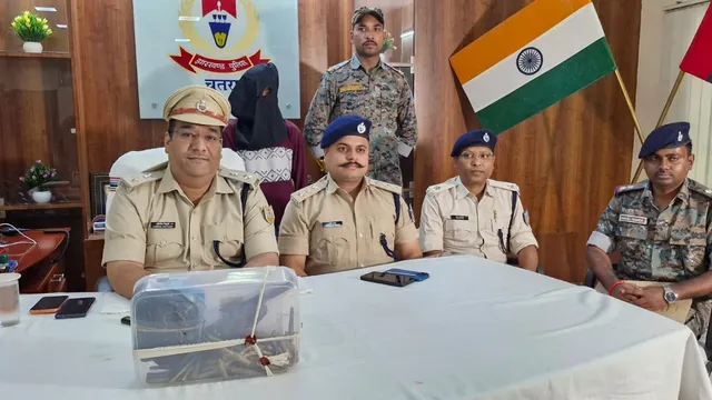 चतरा में पुलिस