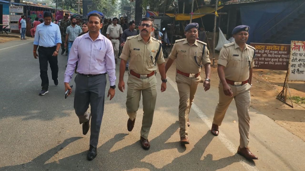फ्लैग मार्च