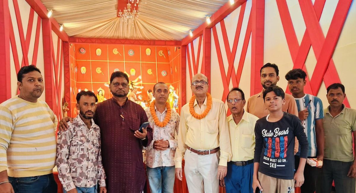सम्मानित